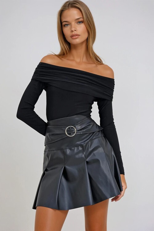 Siyah Madonna Yaka Uzun Kol Bluz