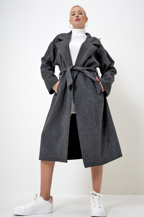 Antrasit Çift Cepli İçi Astarsız Kendinden Kemerli Kaşe Kaban