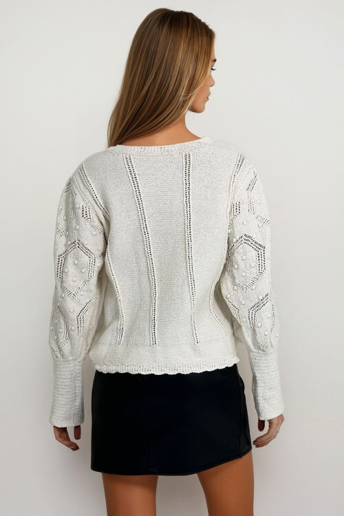 Bej Motifli Triko Kazak