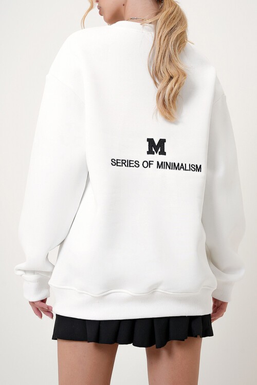 Beyaz Bisiklet Yaka Nakışlı 3 İplik İçi Şardonlu Oversize Kışlık Sweatshirt