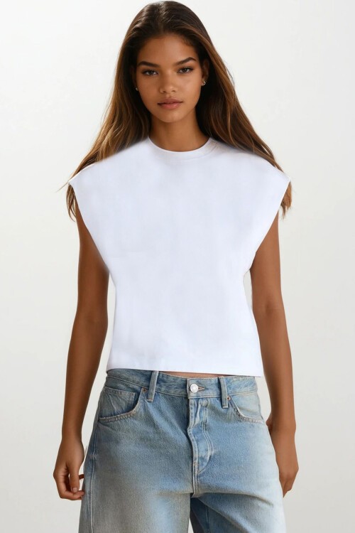 Beyaz Bisiklet Yaka Omuzları Vatkalı Kolsuz T-Shırt