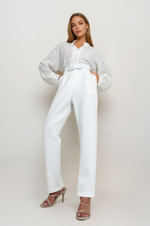 Beyaz Kemerli Pantolon