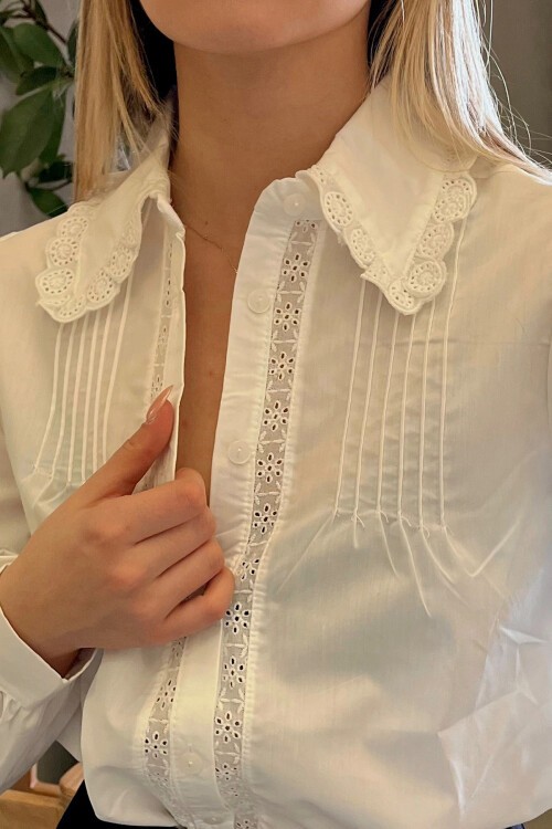 Beyaz Yakası Fisto Nervürlü Pamuklu Dokuma Gömlek Esq7628