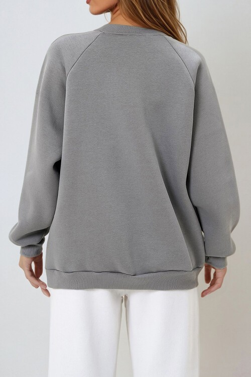 Boyalı Gri Bisiklet Yaka Reglan Kol Üç İplik Şardonlu Basic Sweatshırt