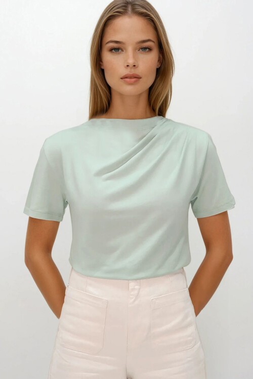 Çağla Yeşili Dik Yaka Omuzu Drapeli Cotton Bluz