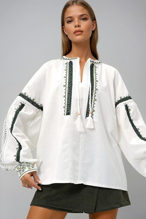 Ekru Balon Kol Nakışlı Ham Keten Bluz