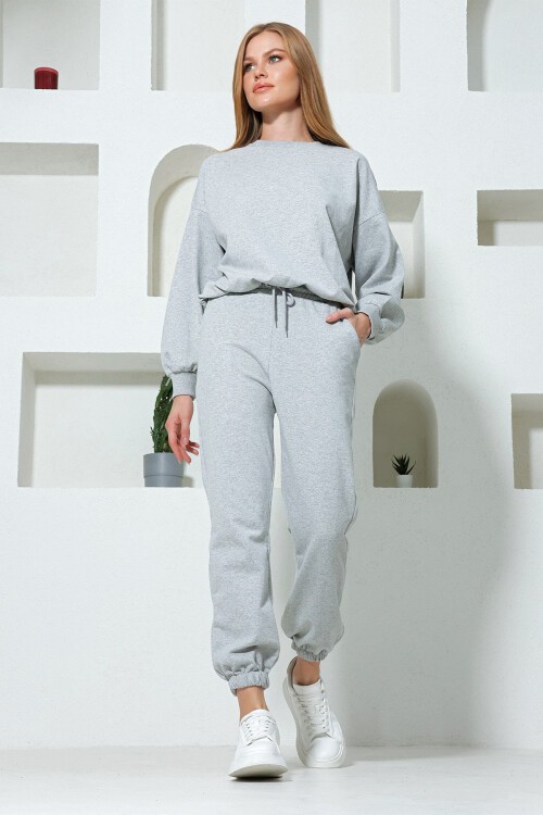 Gri Bisiklet Yaka Beli Ve Paçası Lastikli İki İplik Basic Eşofman Takımı