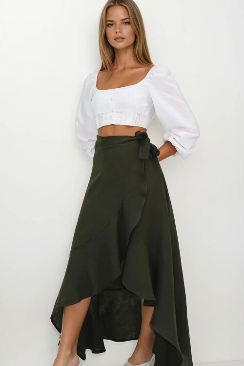 Haki Asimetrik Kesim Düğme Kapamalı Müslin Etek