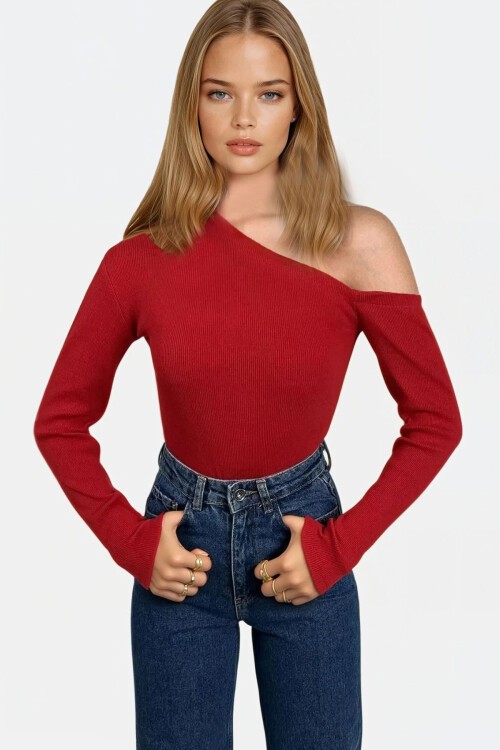 Kırmızı Kayık Yaka Tek Omuzu Açık Kaşkorse Bluz