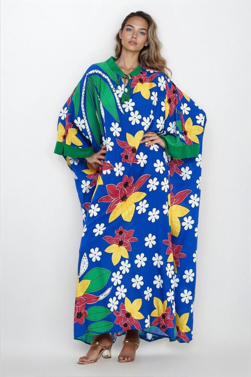 Mavi Bağlama Detaylı Yırtmaçlı Büyük Beden Viskon Elbise