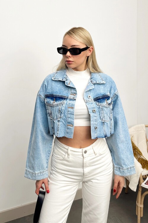 Mavi Çift Cepli Önü Düğmeli Lazer Kesim Crop Jean Ceket