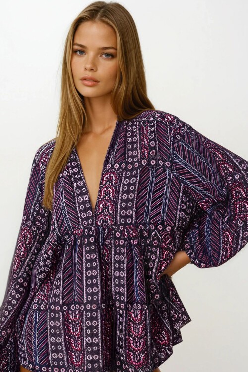 Mor Derin V Yaka Eteği Volanlı Balon Kol Bluz