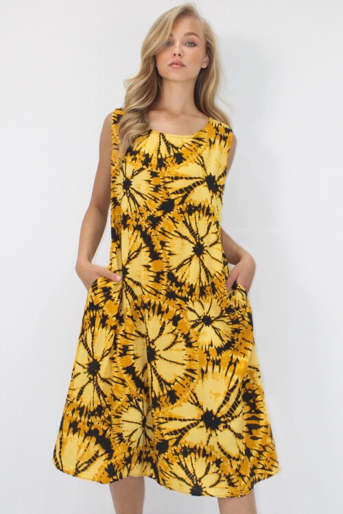 Sarı Bisiklet Yaka Çift Cepli Batik Desenli A Form Midi Boy Dokuma Viskon Elbise