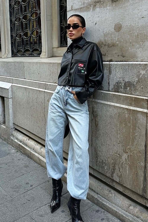 Siyah Armalı Suni Deri Ceket