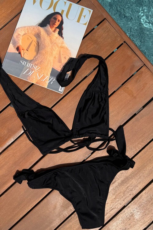 Siyah Bağlamalı Straplez Bikini