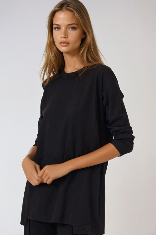 Siyah Bisiklet Yaka Yanları Yırtmaçlı Oversize Mevsimlik Basic Bluz