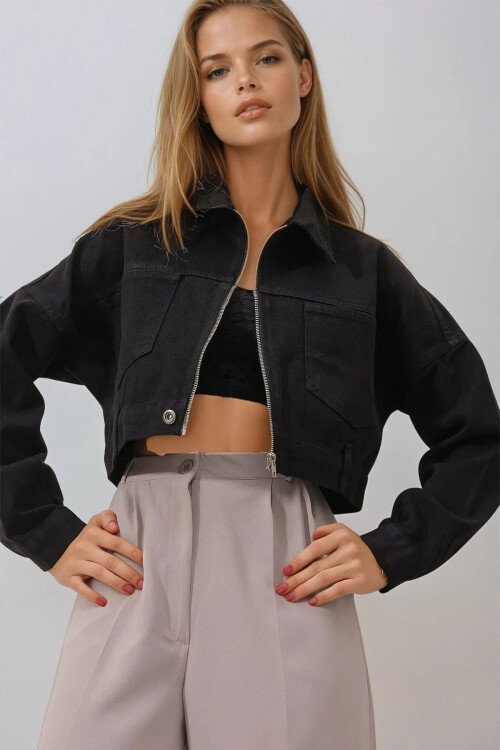 Siyah Çift Cepli Fermuarlı Crop Denim Ceket