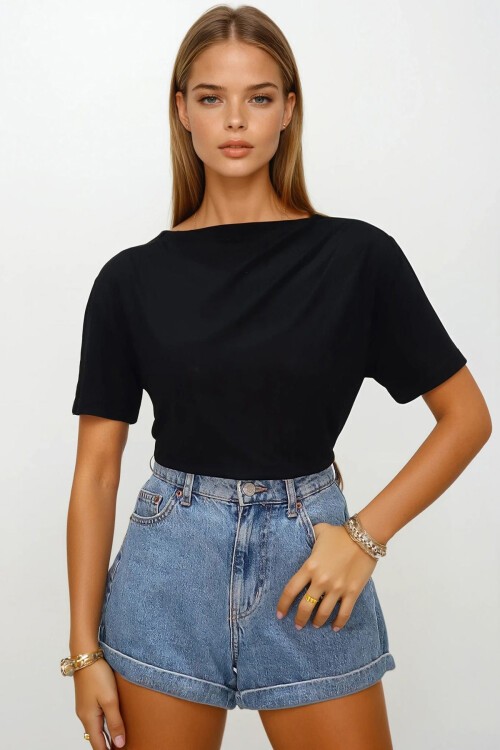 Siyah Dik Yaka Omuzu Drapeli Cotton Bluz