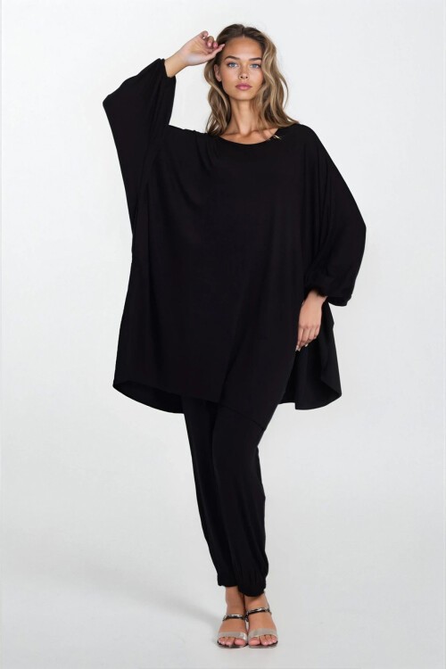 Siyah Kayık Yaka Bileği Ve Paçası Lastikli Büyük Beden Viskon Takım