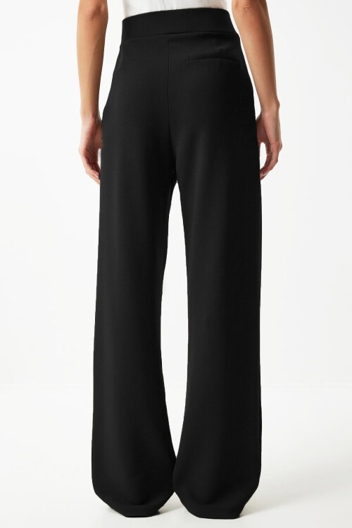 Siyah Likralı Cırt Kapamalı Çift Cepli Palazzo Pantalon