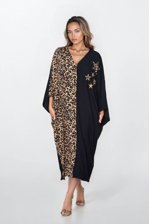 Siyah Önü Düğmeli Çift Cepli Büyük Beden Viskon Elbise