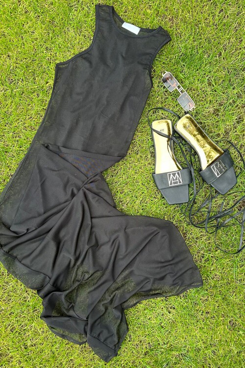 Siyah Sıfır Kol Astarsız Arka Yırtmaçlı Plaj Elbisesi