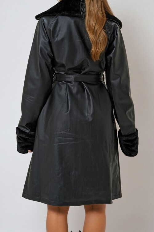 Siyah Yaka Ve Kollar Kürk Detaylı Çift Cepli Astarlı Suni Deri Kaban