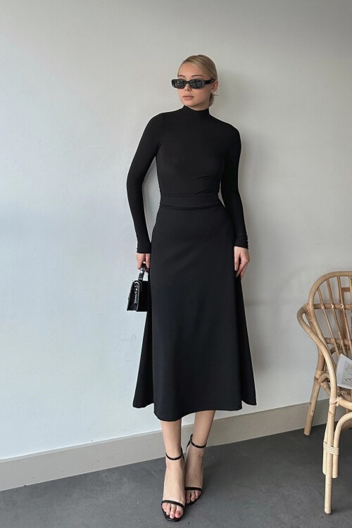 Siyah Yüksek Bel Beli Lastikli A Form Midi Boy Etek