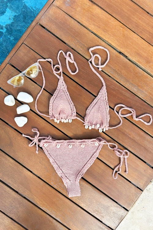 Toz Pembe Deniz Kabuğu Detaylı Tığ İşlemeli İpli Bikini