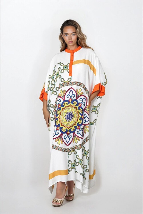 Turuncu Beyaz Hakim Yaka Asimetrik Kesim Yarım Patlı Büyük Beden Elbise