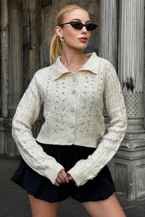 Vanilya İşlemeli Triko Hırka