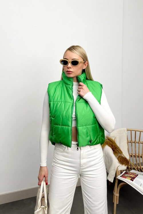 Yeşil Dik Yaka Çift Cepli Full Dolum Şişme Beli Ayarlanabilir Şişme Yelek Rk7994