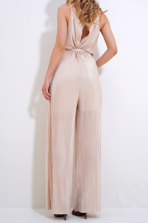 Açık Bej Askılı Beli Kemerli Göğüs Dekolteli Pileli Tulum