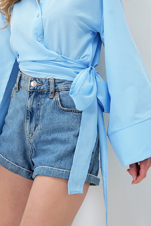 Bebe Mavi Geniş Manşetli Kol Detaylı Önü Bağlamalı Poplin Gömlek