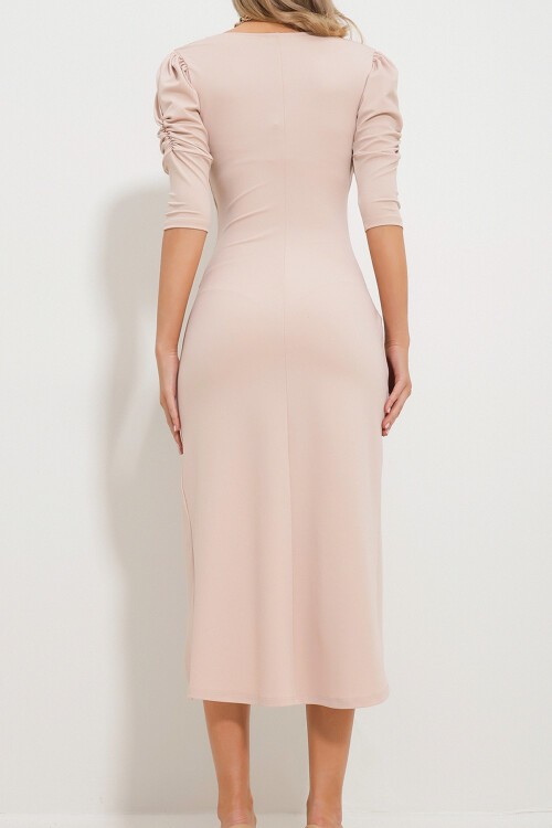 Bej Kruvaze Yaka Drapeli Prenses Kol Kokteyl Elbise