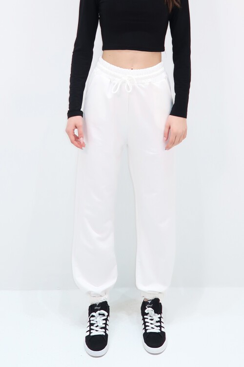 Beyaz Beli Ve Paçası Lastikli Basic Eşofman Altı