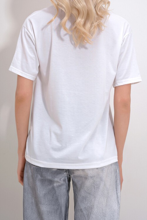 Beyaz Bisiklet Yaka Önü Varak Baskılı T Shirt