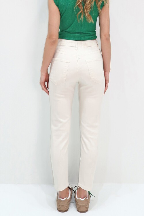 Ekru Normal Bel Beş Cepli Mom Jean Pantolon