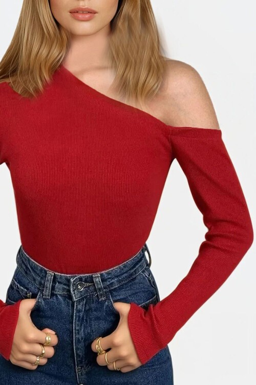 Kırmızı Kayık Yaka Tek Omuzu Açık Kaşkorse Bluz