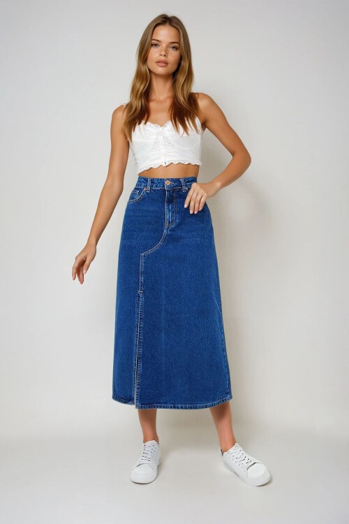 Koyu Mavi Yırtmaç Detaylı Midi Boy Jean Etek