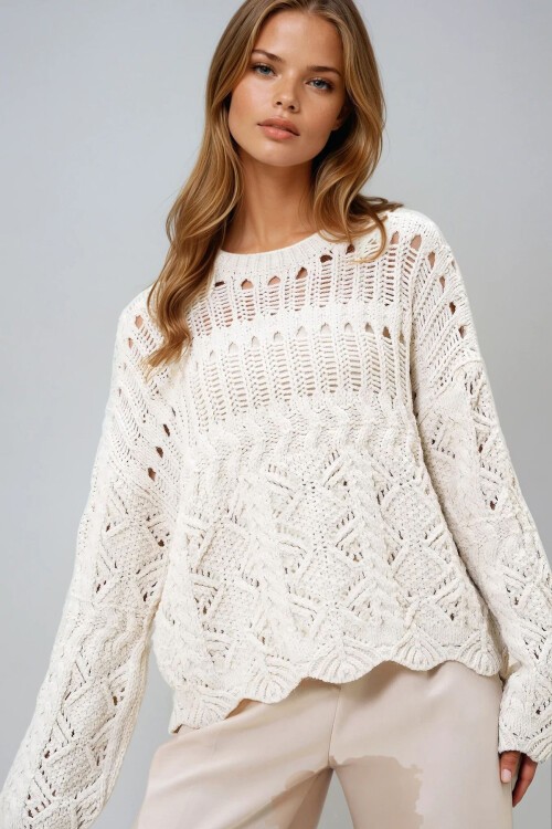 Krem Bisiklet Yaka Ajurlı Triko Kalın Kazak