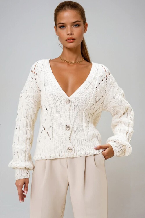 Krem V Yaka Taş Düğmeli Kalın Triko Hırka