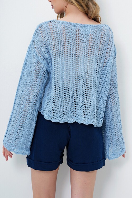 Mavi Kayık Yaka Delik Ajurlu Taş İşlemeli Yazlık Triko Bluz