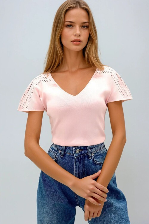 Pembe Ön Arka V Yaka Omuzu Ajurlu Triko Bluz