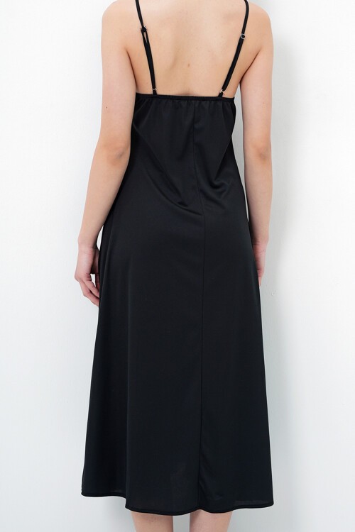 Siyah Ayarlanabilir Askılı Dantel Ve Fiyonk Detaylı Gecelik