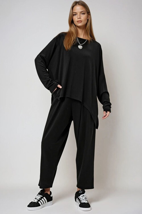 Siyah Bisiklet Yaka Asimetrik Kesim Oversize İki İplik Sweatshırt Ve Pantolon Takım