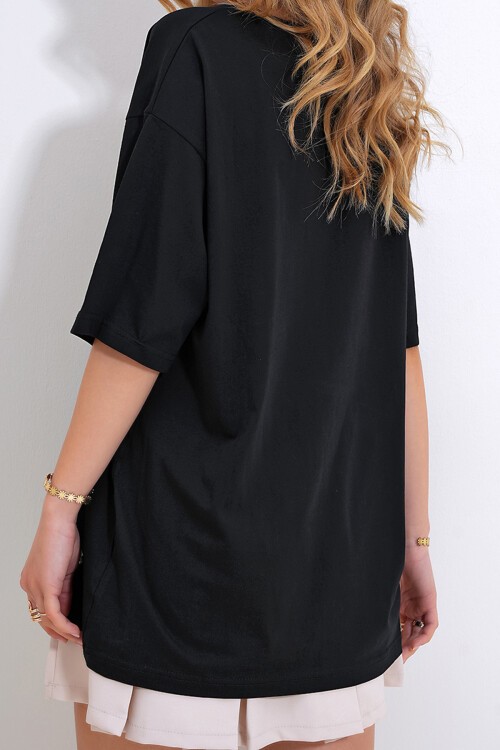 Siyah Bisiklet Yaka Oversize İnci Ve Taş İşlemeli T Shirt