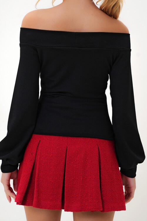 Siyah Madonna Yaka Cut Out Detaylı Örme Bluz