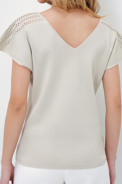 Taş Ön Arka V Yaka Omuzu Ajurlu Triko Bluz