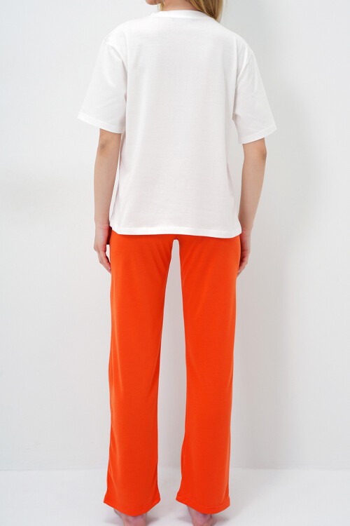 Turuncu Bisiklet Yaka Baskılı T Shirt Ve Düz Renk Pantolonlu Pijama Takımı